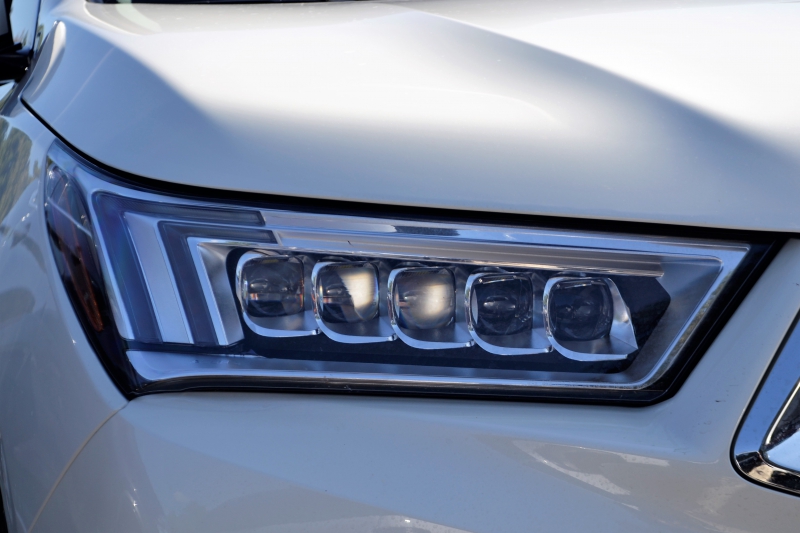 concession-auto-LANTOSQUE-min_acura-headlamp-2834131